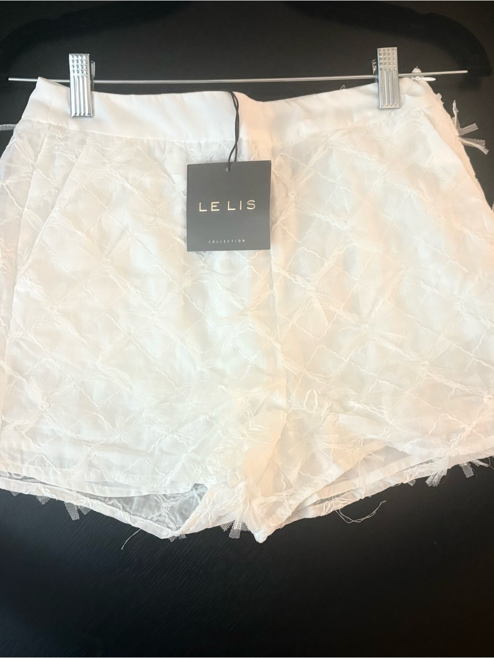 NWT Le Lis White Quilted Lace-Effect Shorts